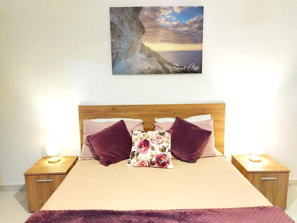 Large And Modern Apartment In The Centre Of Malta Mosta