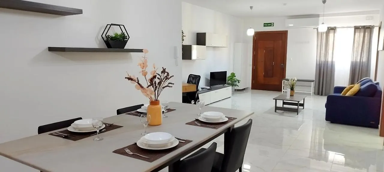 Large And Modern Apartment In The Centre Of Malta Mosta 0*,  Malte