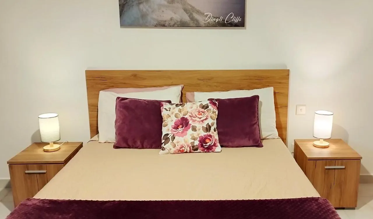 Large And Modern Apartment In The Centre Of Malta Mosta