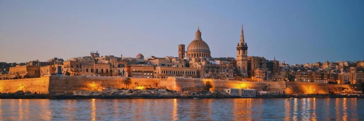 Large And Modern Apartment In The Centre Of Malta Mosta